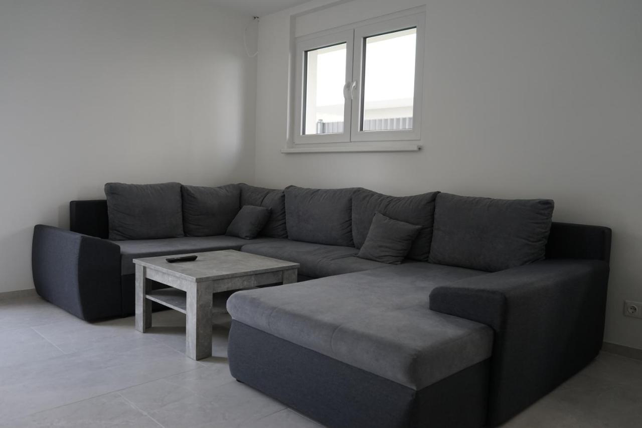 Dm Apartment *