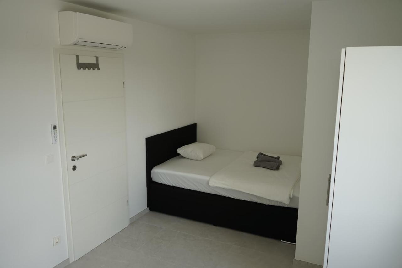 Dm Apartment